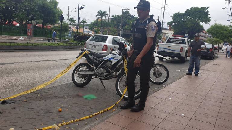 LAMENTABLE | Bebé de 5 meses de gestación fue hallado entre la basura ...