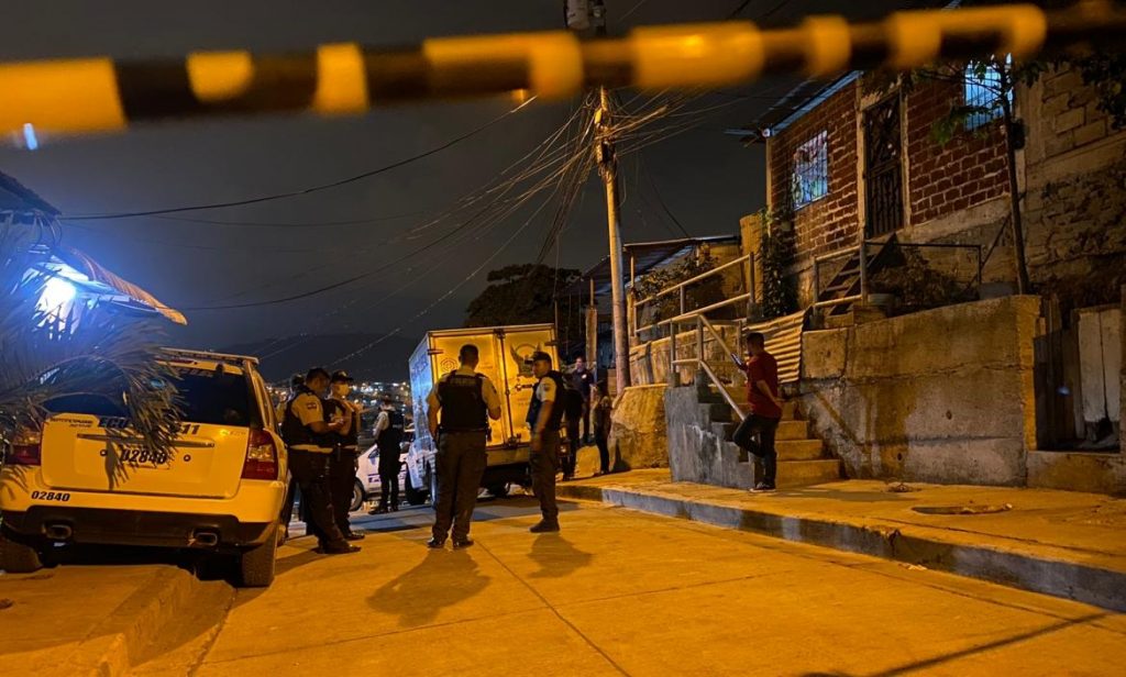 Escalofriante | Sicarios asesinaron a tres hermanos dentro de una ...